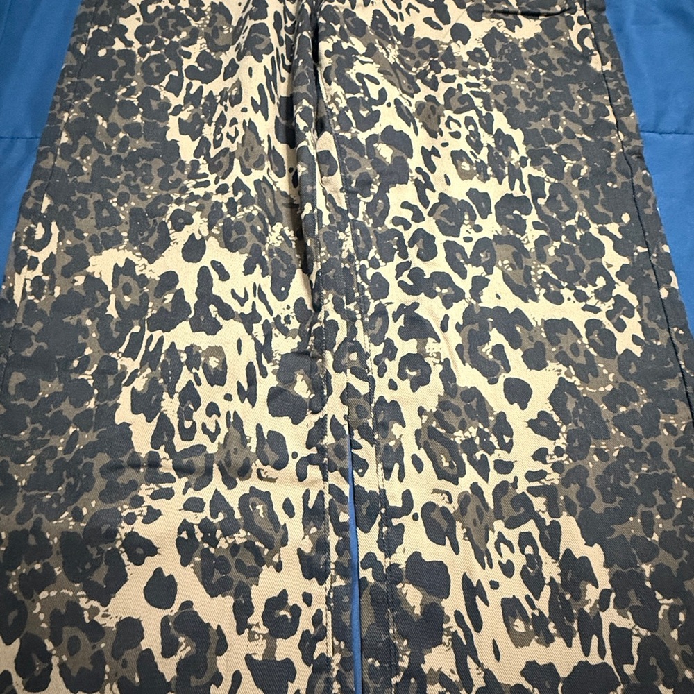 Leopard Print Flare & Wide Leg Jeans - Picture 2 of 4